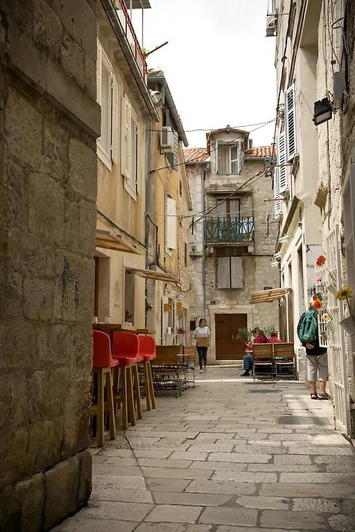 Apartments Salvezani Split