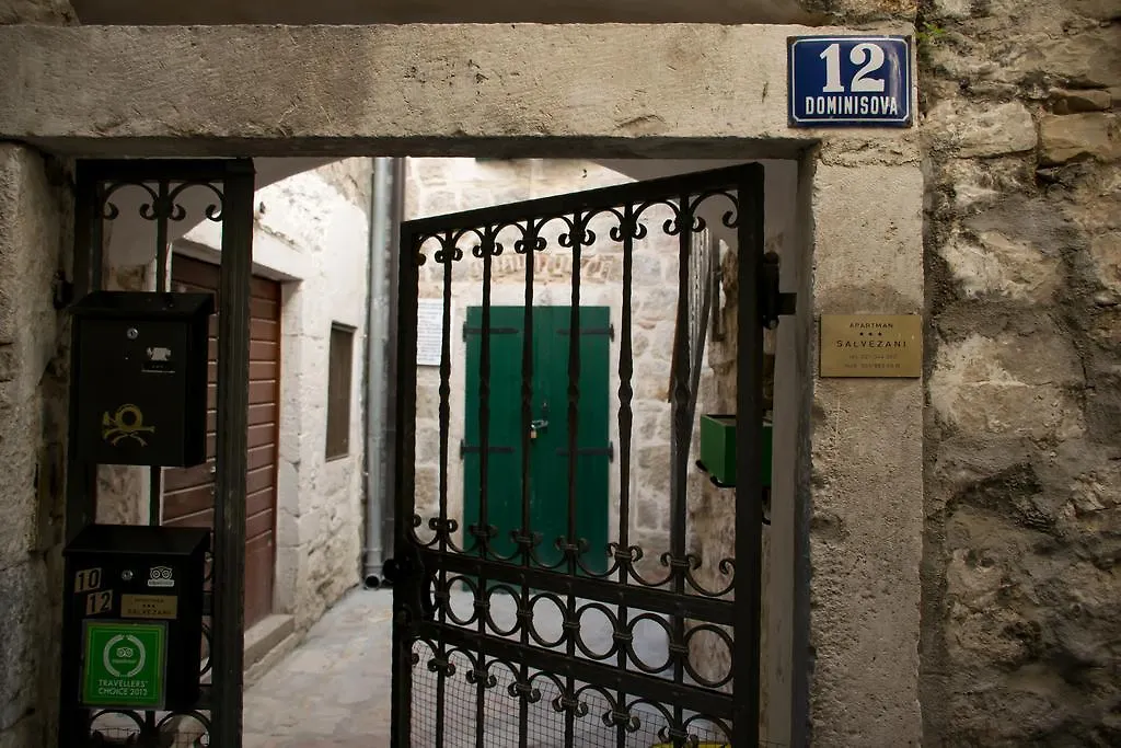 Apartments Salvezani Split