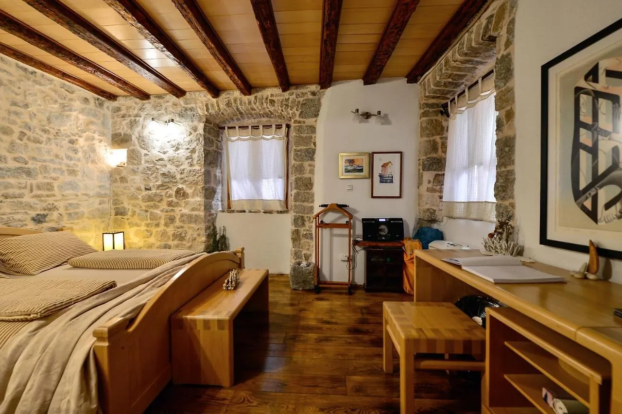 Apartments Salvezani Split