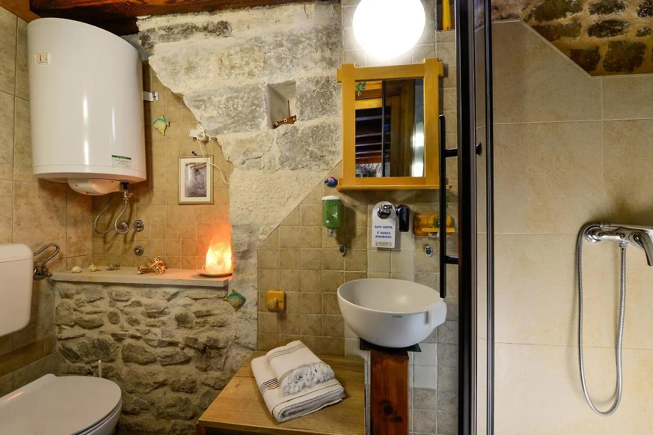 Apartments Salvezani Split